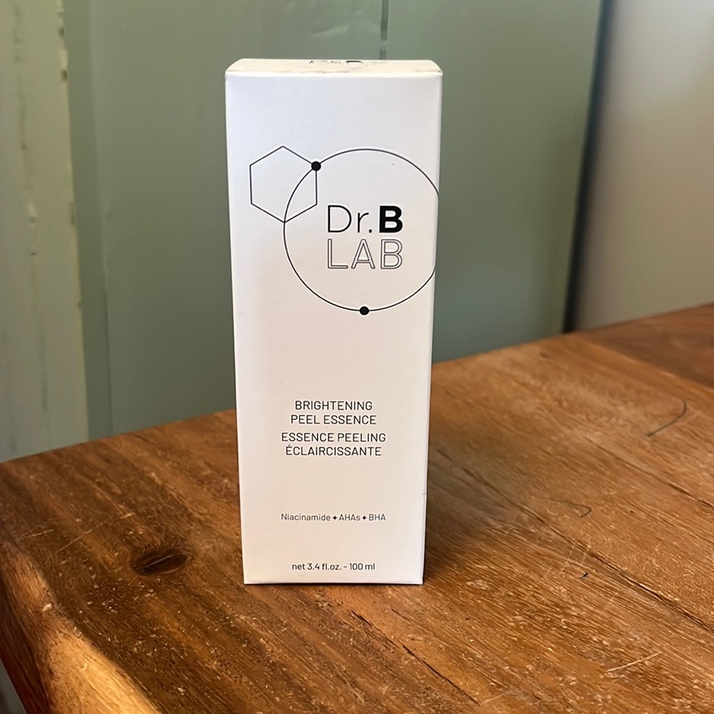 Dr. B LAB Brightening Peel Essence